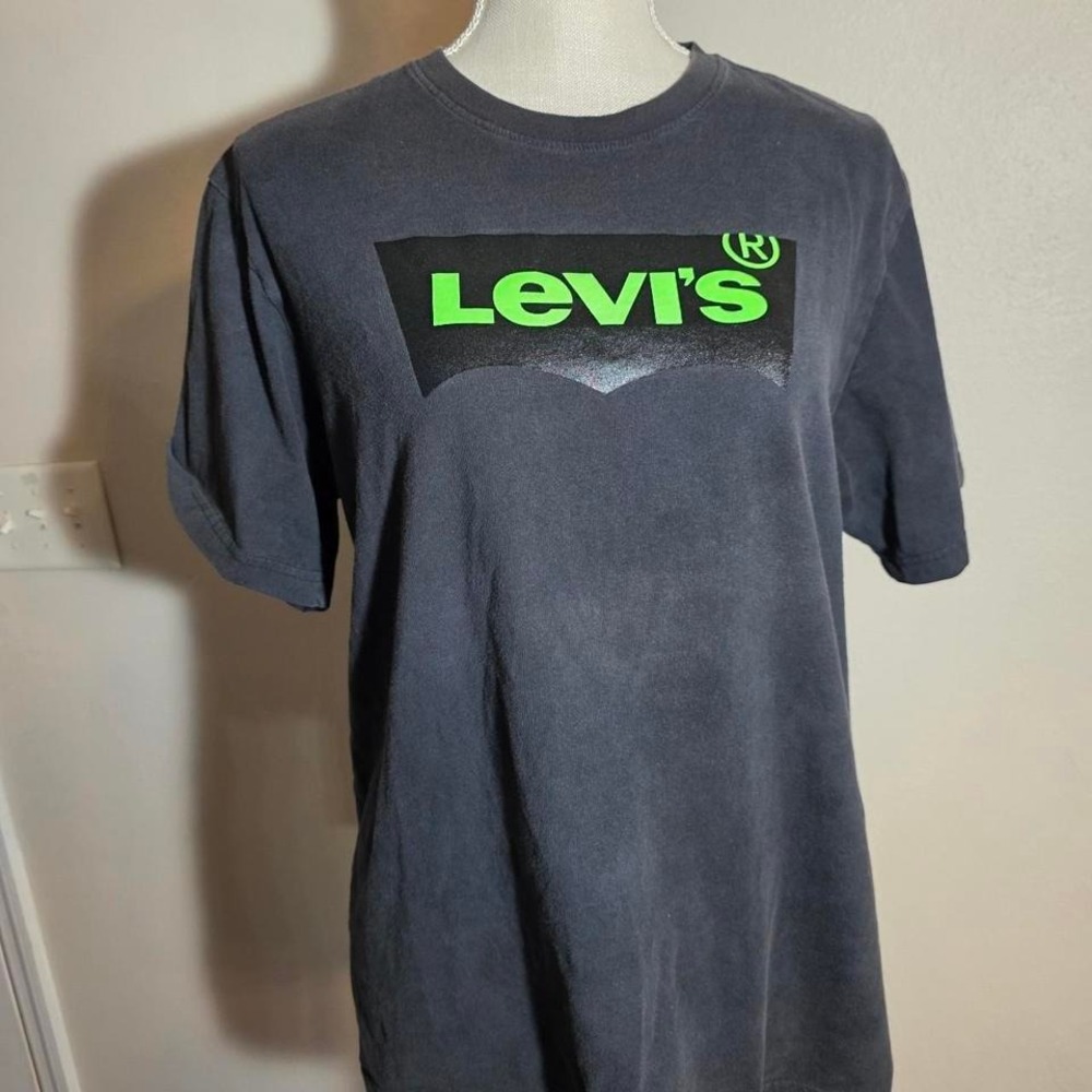 Levi Tshirt‎